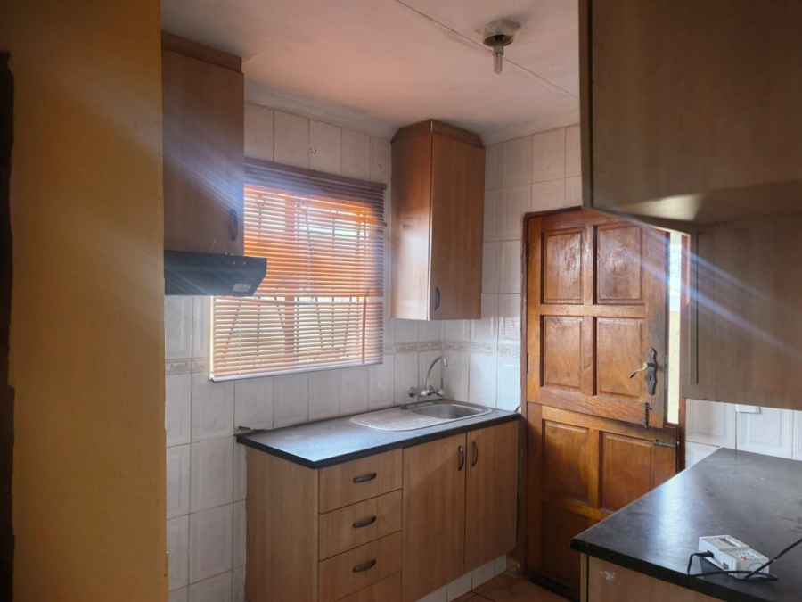 7 Bedroom Property for Sale in Payneville Gauteng
