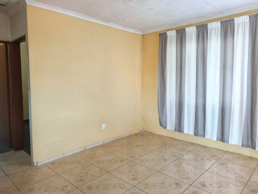 7 Bedroom Property for Sale in Payneville Gauteng