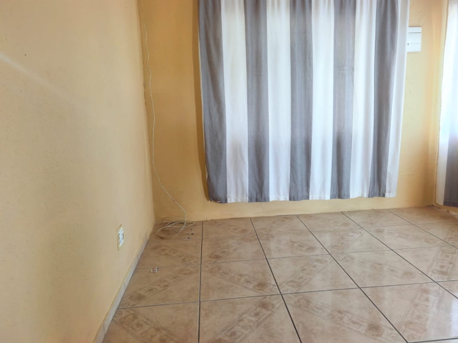 7 Bedroom Property for Sale in Payneville Gauteng