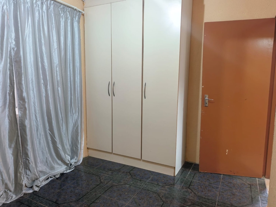 7 Bedroom Property for Sale in Payneville Gauteng