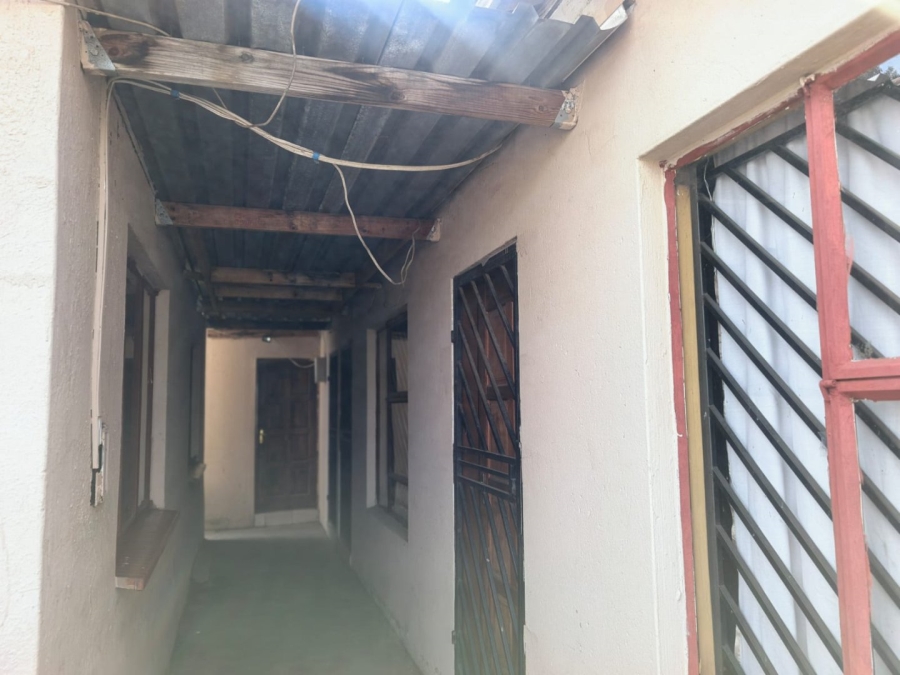 7 Bedroom Property for Sale in Payneville Gauteng
