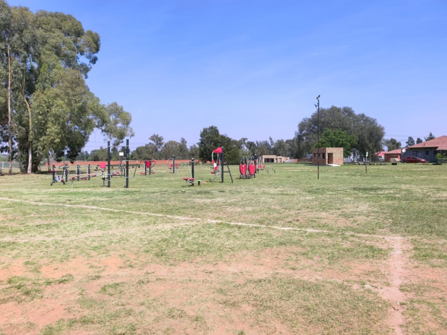 Commercial Property for Sale in Strubenvale Gauteng