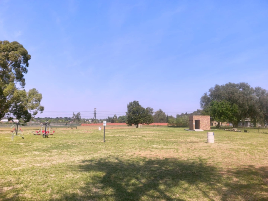 Commercial Property for Sale in Strubenvale Gauteng