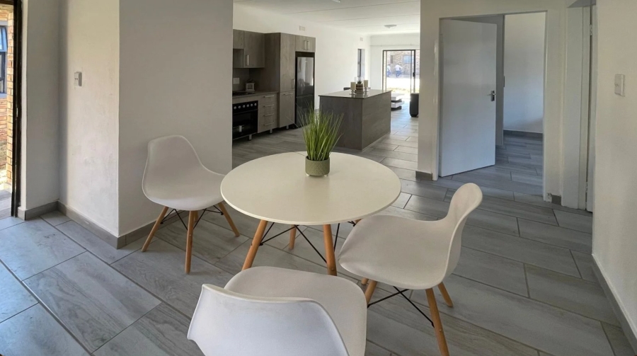 To Let 2 Bedroom Property for Rent in Alrode Gauteng