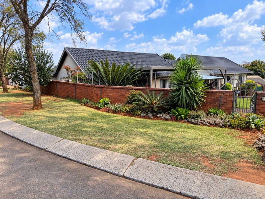 3 Bedroom Property for Sale in Rietvalleipark Gauteng