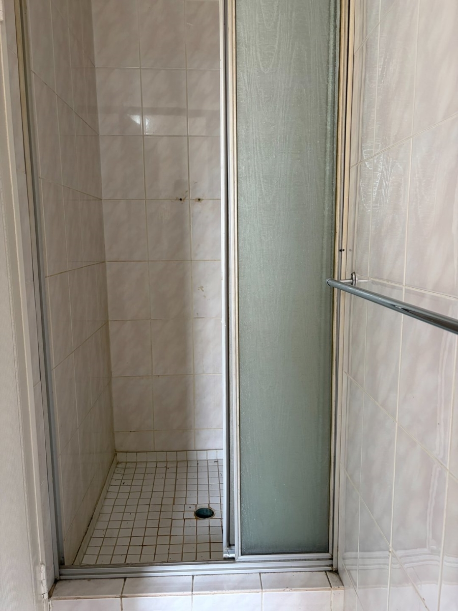 2 Bedroom Property for Sale in New Redruth Gauteng