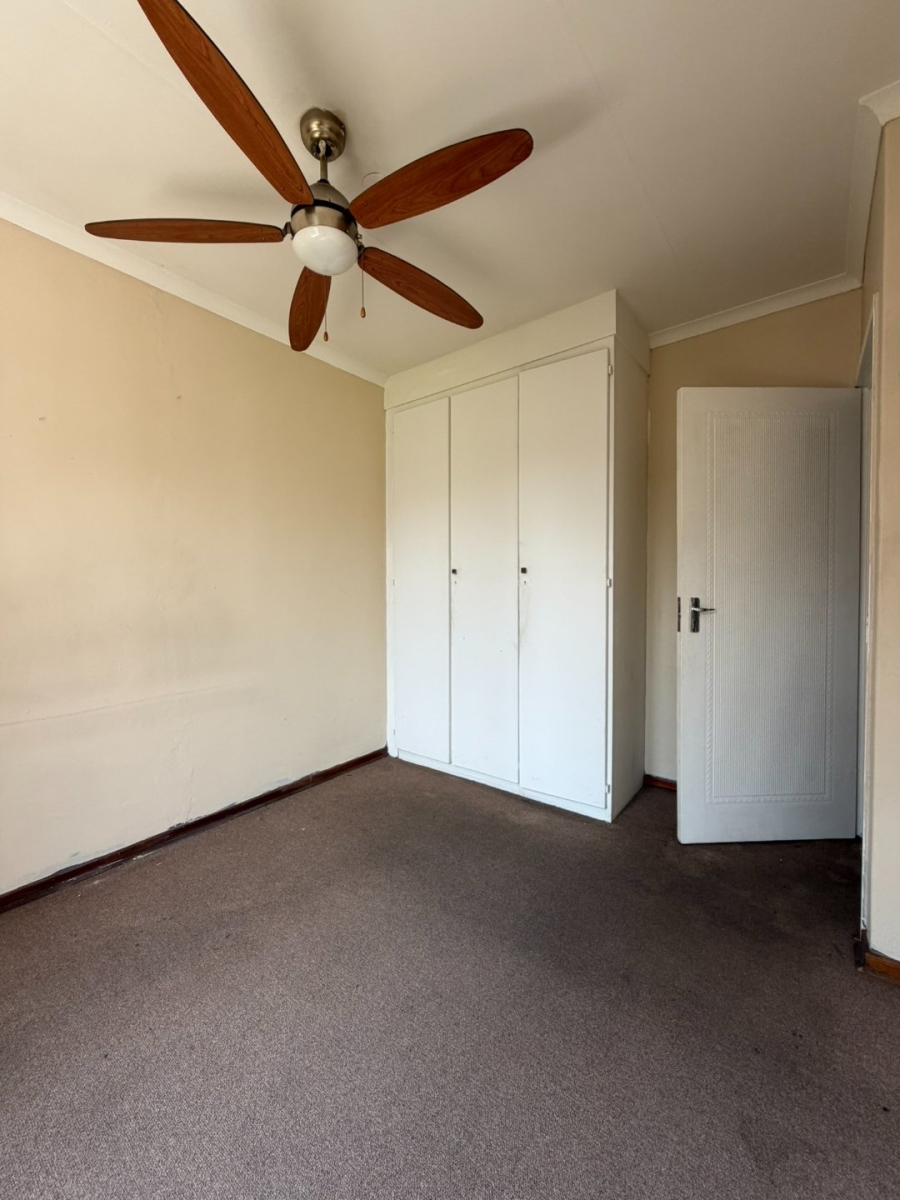 2 Bedroom Property for Sale in New Redruth Gauteng