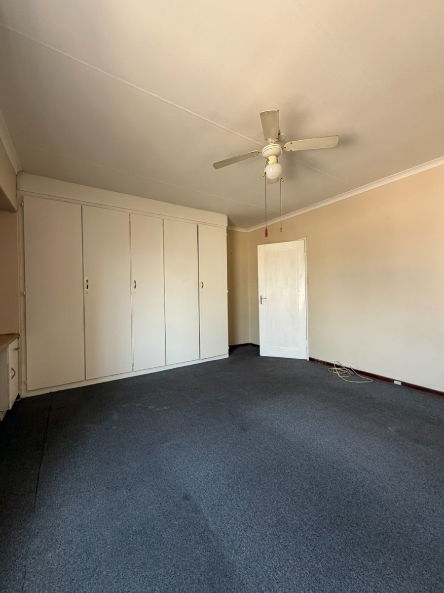 2 Bedroom Property for Sale in New Redruth Gauteng