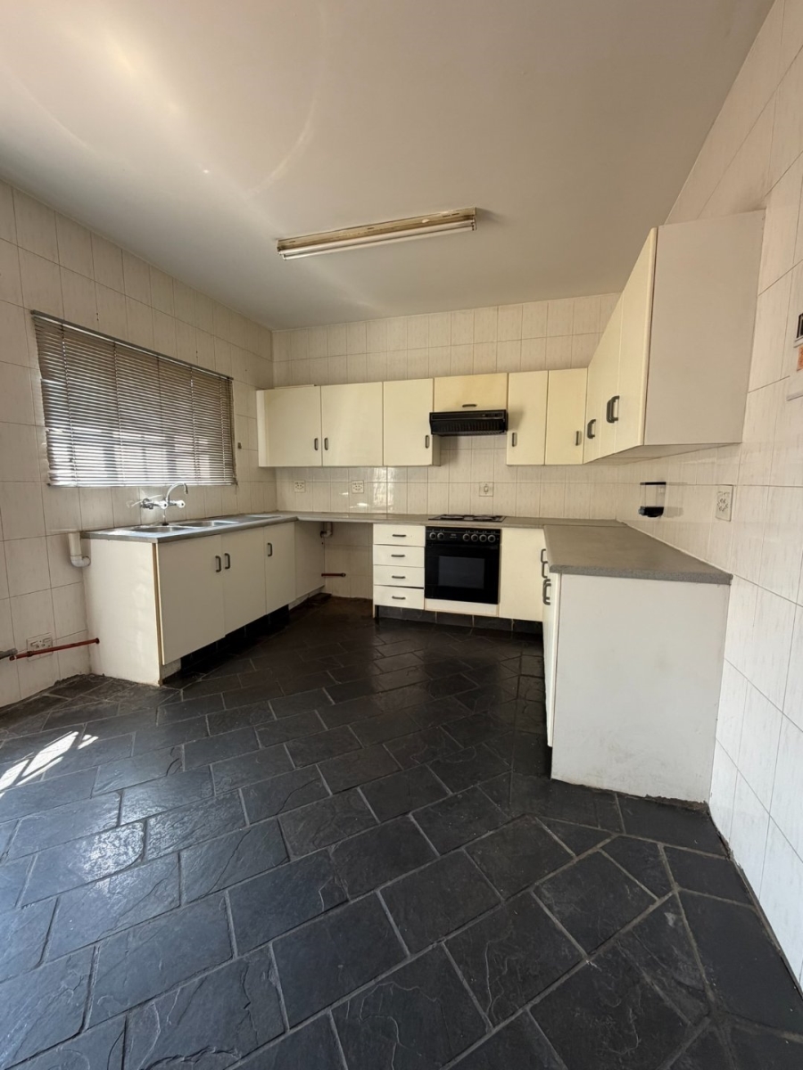 2 Bedroom Property for Sale in New Redruth Gauteng