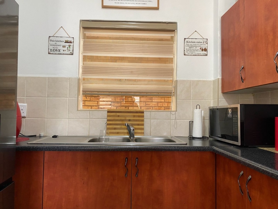2 Bedroom Property for Sale in Honeypark Gauteng