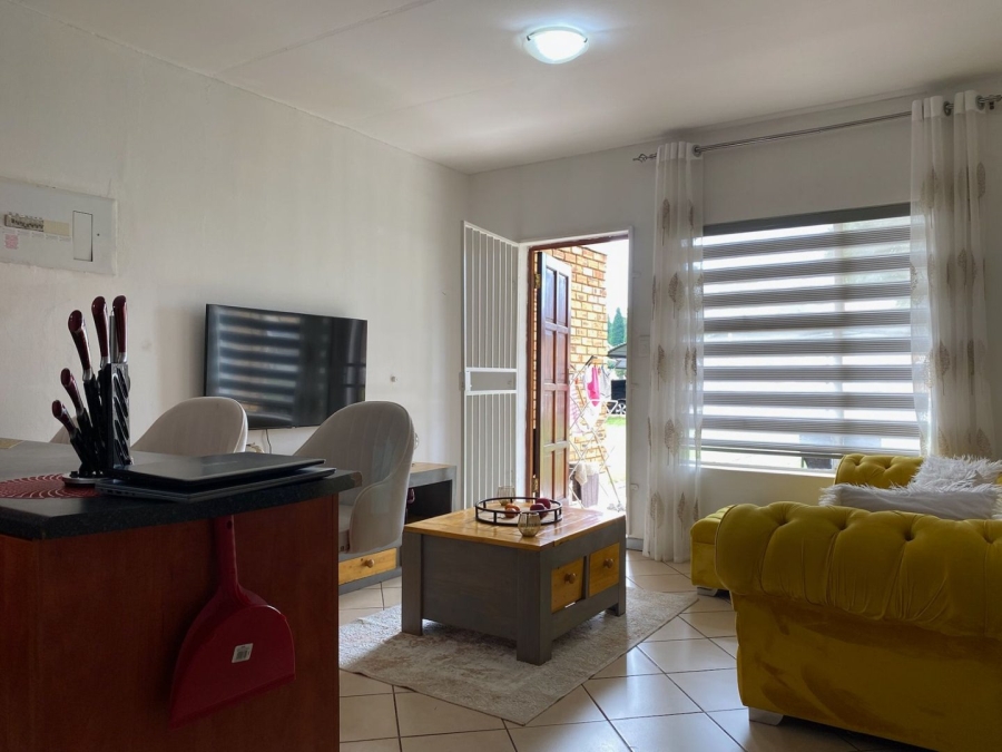 2 Bedroom Property for Sale in Honeypark Gauteng