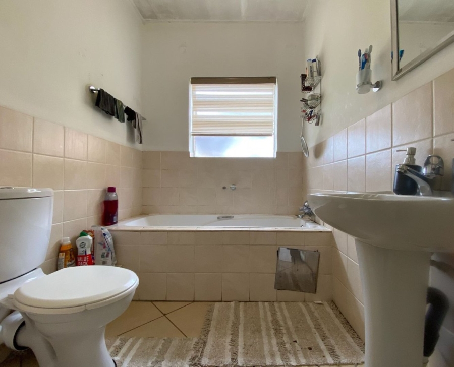 2 Bedroom Property for Sale in Honeypark Gauteng