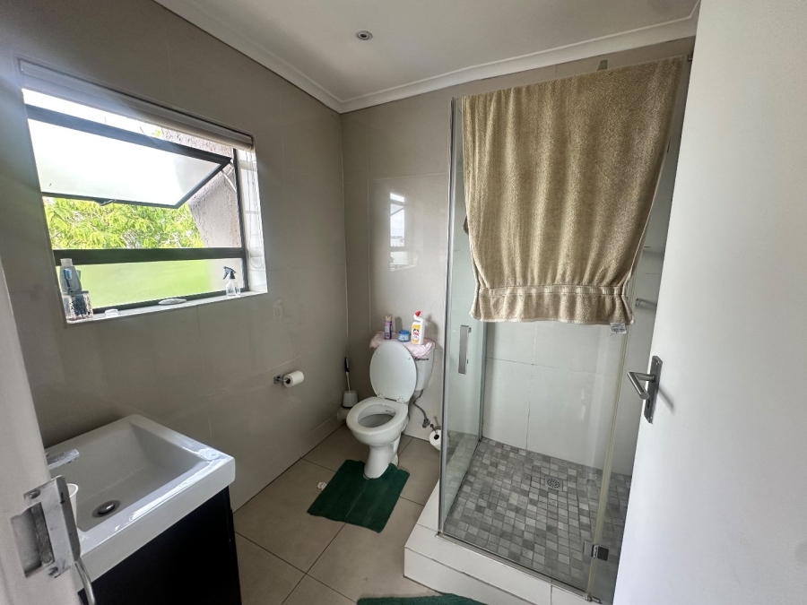 3 Bedroom Property for Sale in Waterford Estates Gauteng