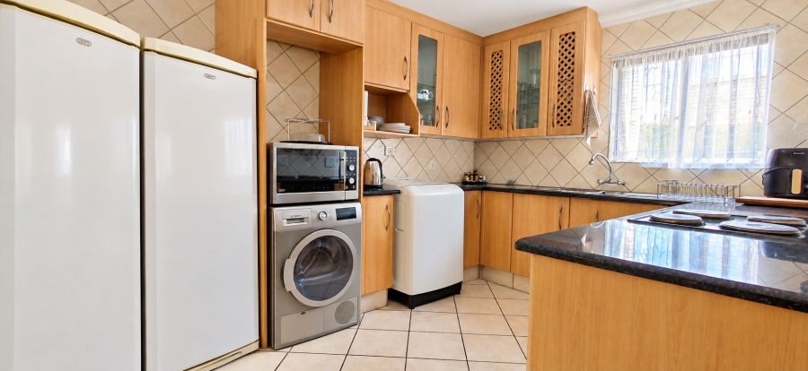 2 Bedroom Property for Sale in Beyers Park Gauteng