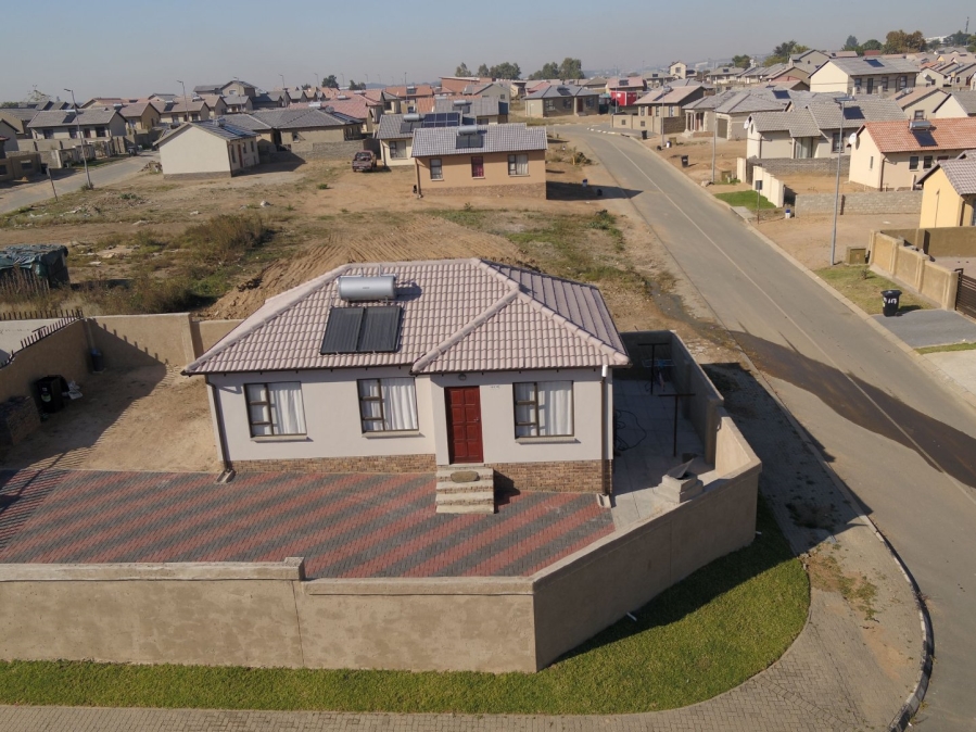 3 Bedroom Property for Sale in Windmill Park Gauteng