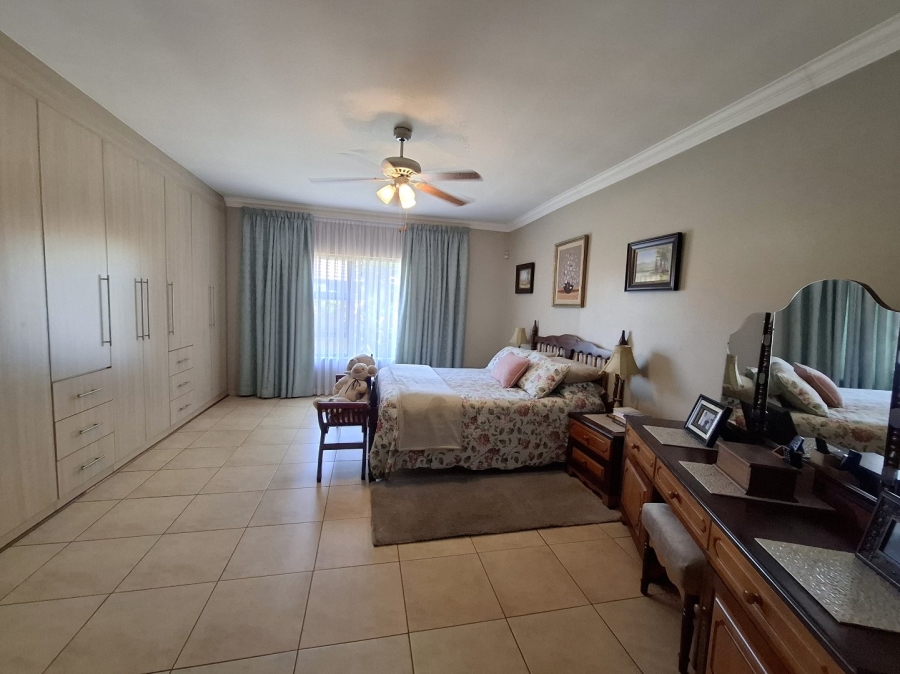 3 Bedroom Property for Sale in Raslouw Manor Gauteng