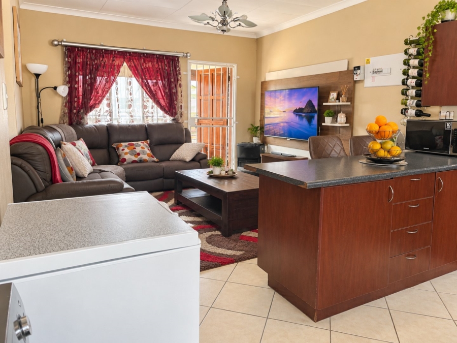 2 Bedroom Property for Sale in Honeypark Gauteng
