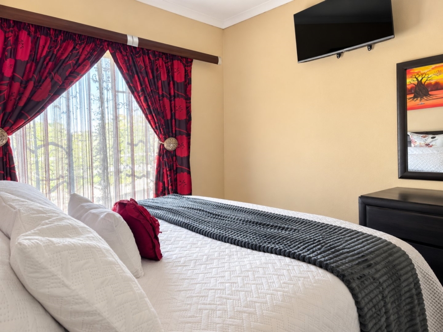 2 Bedroom Property for Sale in Honeypark Gauteng