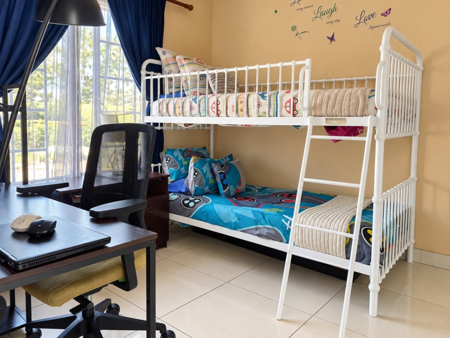2 Bedroom Property for Sale in Honeypark Gauteng