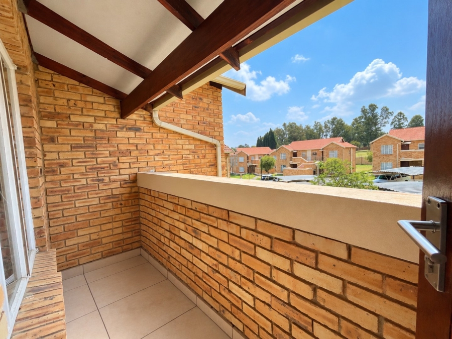2 Bedroom Property for Sale in Honeypark Gauteng