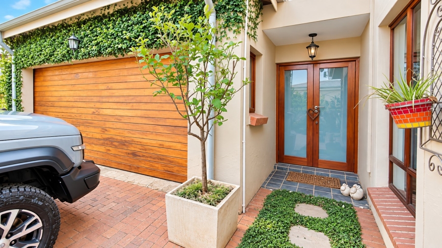 4 Bedroom Property for Sale in Hennopspark Gauteng