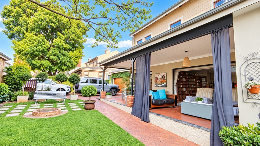 4 Bedroom Property for Sale in Hennopspark Gauteng