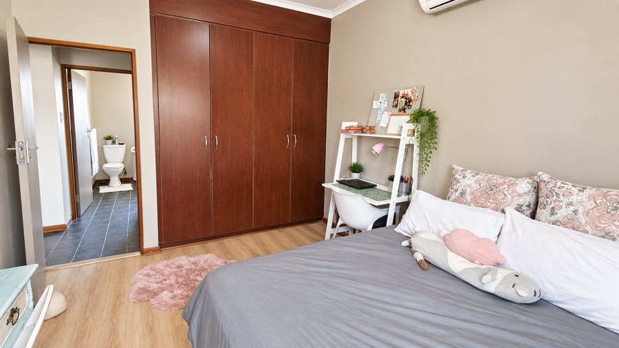 4 Bedroom Property for Sale in Hennopspark Gauteng