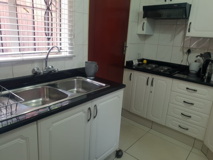 3 Bedroom Property for Sale in Mondeor Gauteng