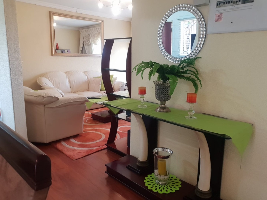 3 Bedroom Property for Sale in Mondeor Gauteng