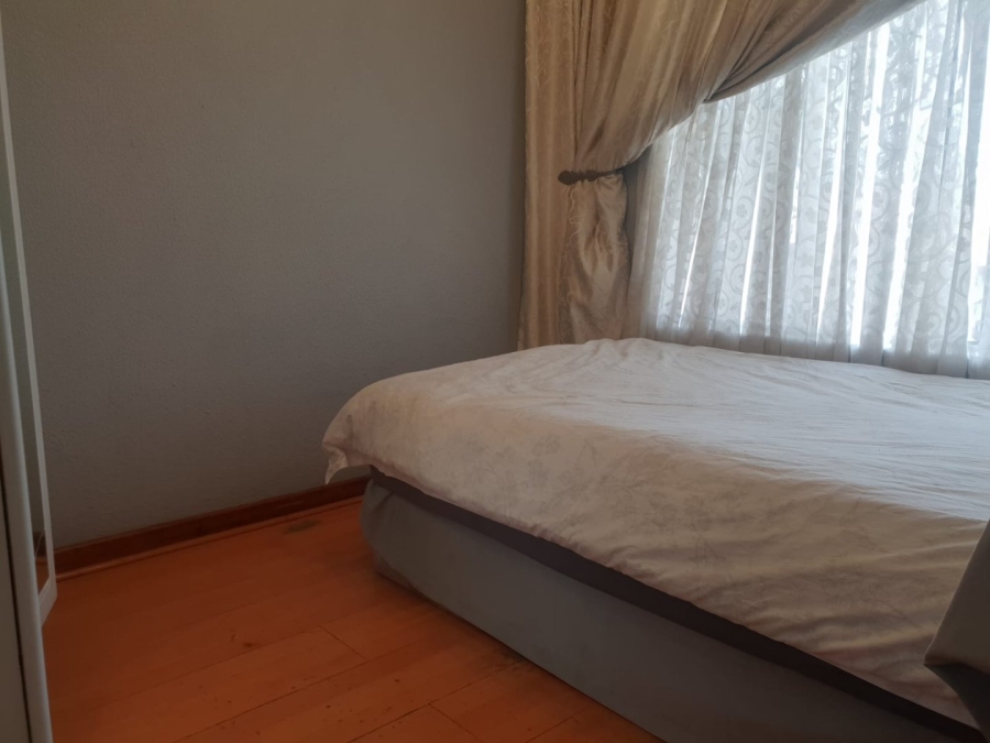 3 Bedroom Property for Sale in Mondeor Gauteng