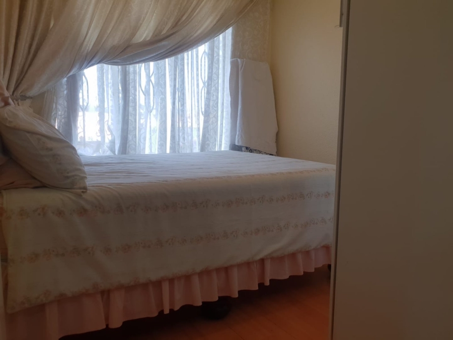 3 Bedroom Property for Sale in Mondeor Gauteng