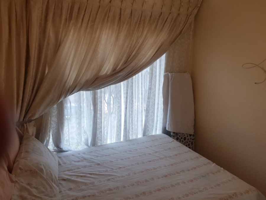 3 Bedroom Property for Sale in Mondeor Gauteng