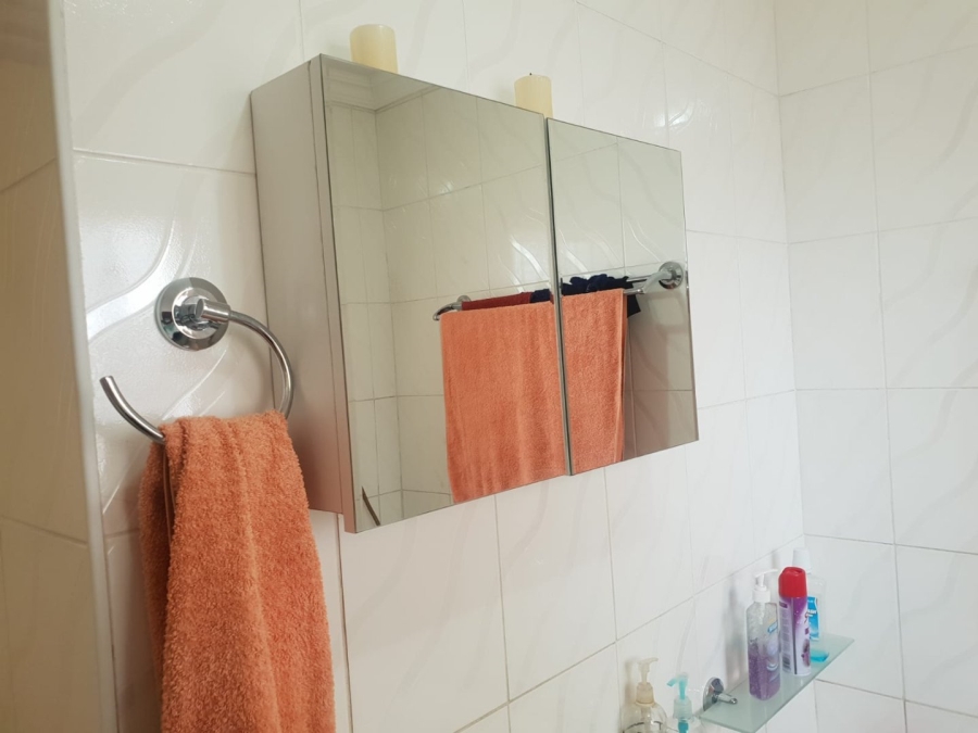 3 Bedroom Property for Sale in Mondeor Gauteng