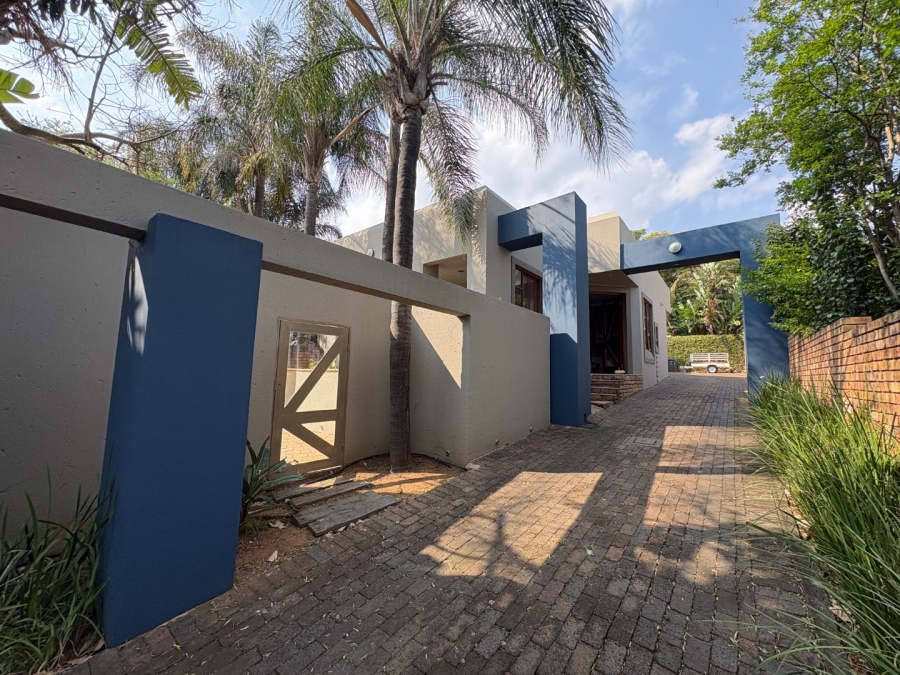 4 Bedroom Property for Sale in Garsfontein Gauteng