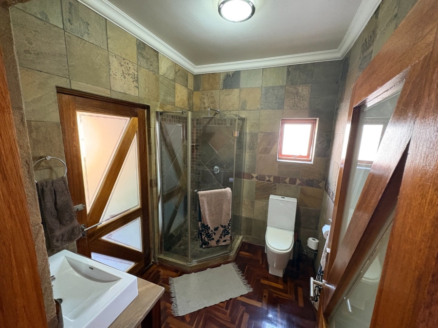 4 Bedroom Property for Sale in Garsfontein Gauteng