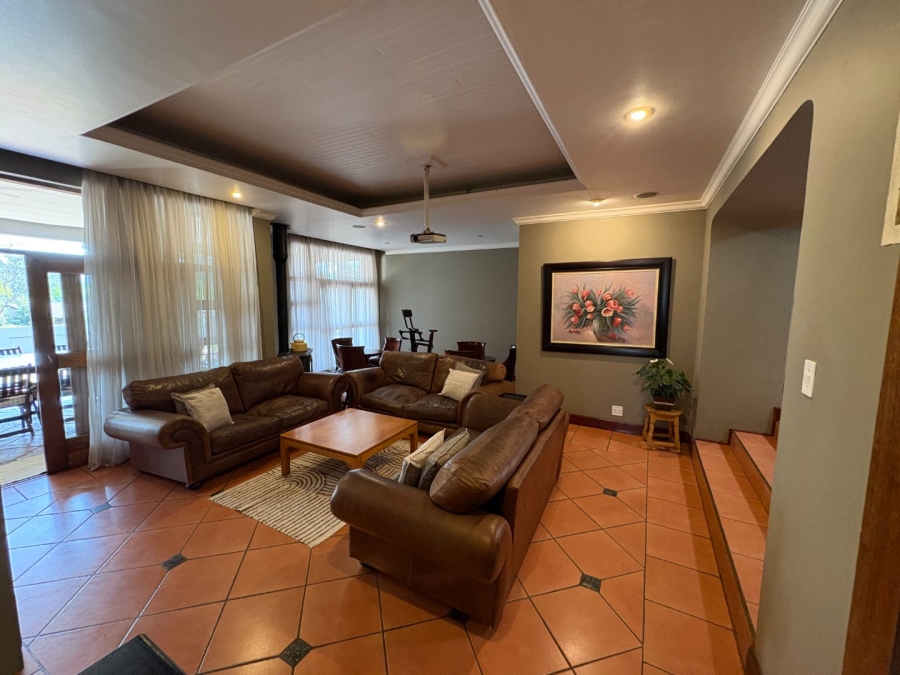 4 Bedroom Property for Sale in Garsfontein Gauteng
