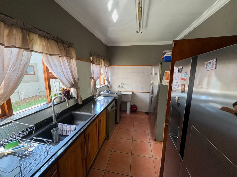 4 Bedroom Property for Sale in Garsfontein Gauteng
