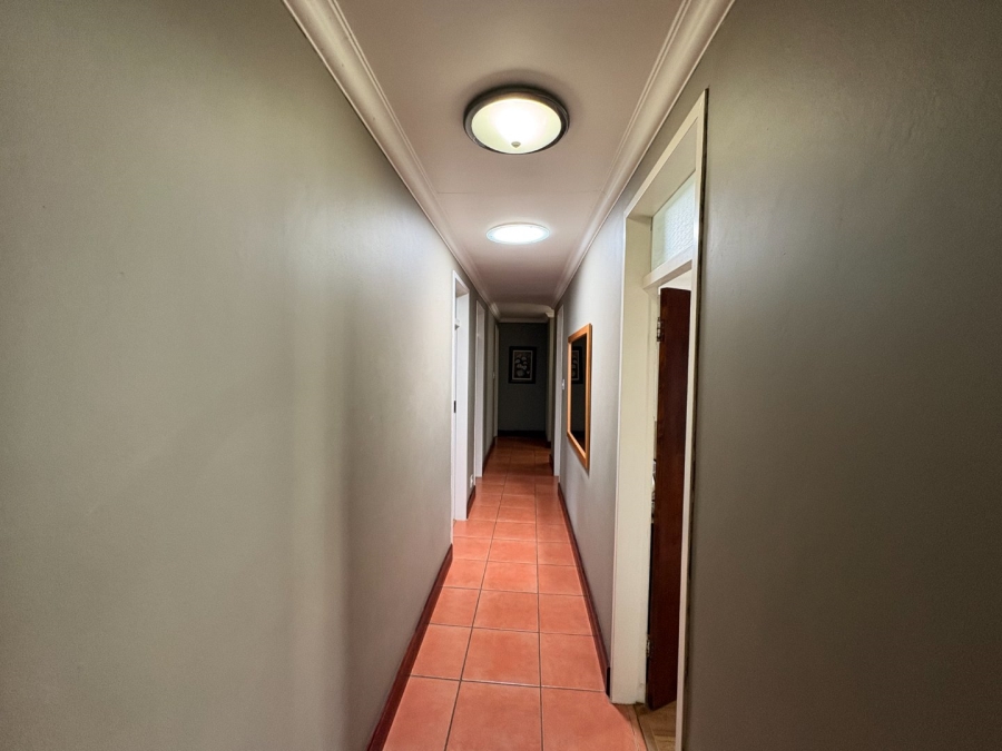 4 Bedroom Property for Sale in Garsfontein Gauteng
