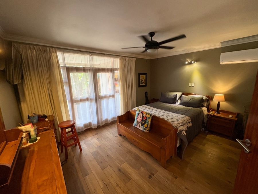 4 Bedroom Property for Sale in Garsfontein Gauteng