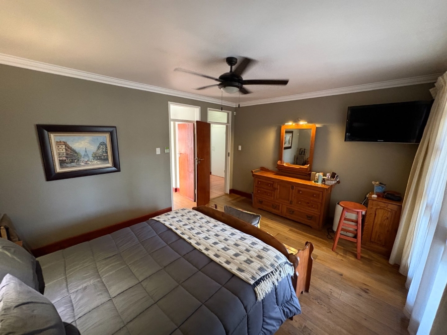 4 Bedroom Property for Sale in Garsfontein Gauteng