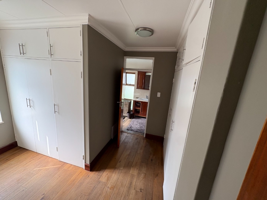 4 Bedroom Property for Sale in Garsfontein Gauteng