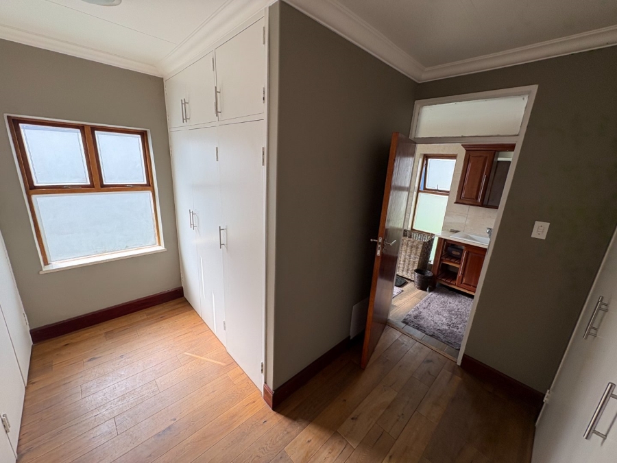 4 Bedroom Property for Sale in Garsfontein Gauteng