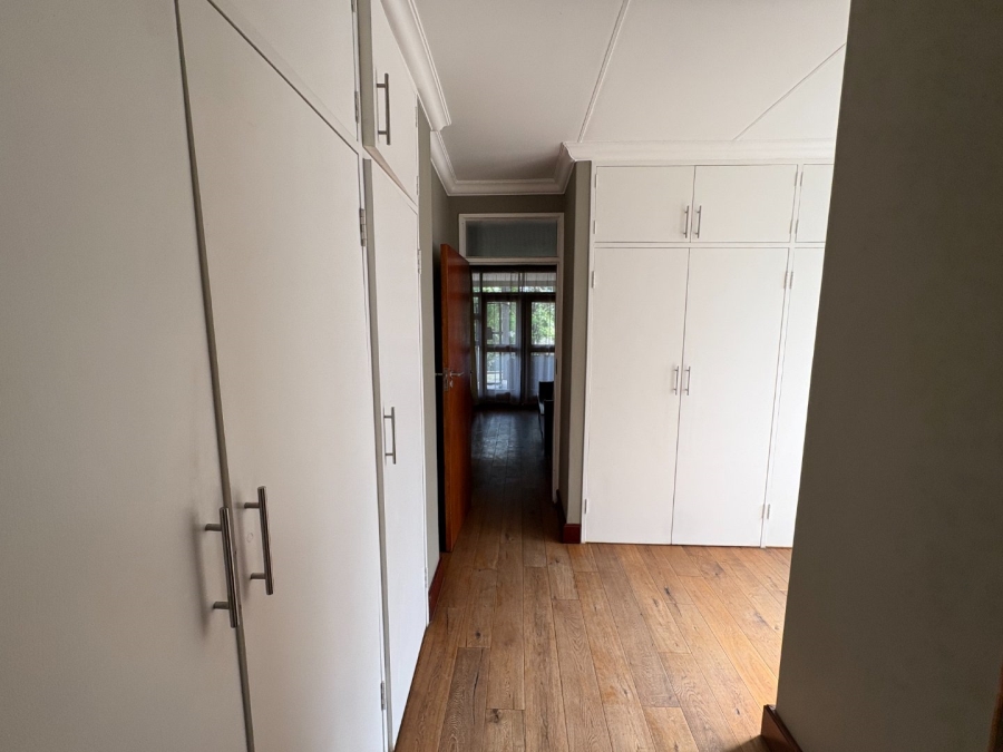 4 Bedroom Property for Sale in Garsfontein Gauteng