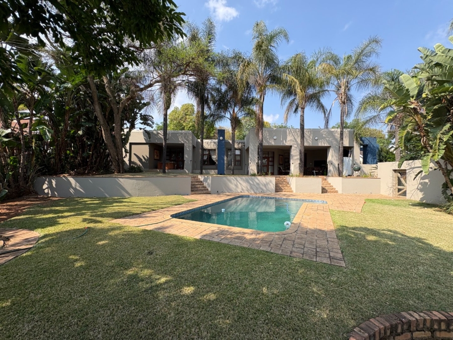 4 Bedroom Property for Sale in Garsfontein Gauteng