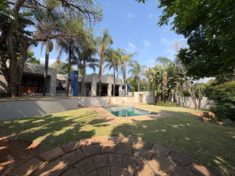 4 Bedroom Property for Sale in Garsfontein Gauteng