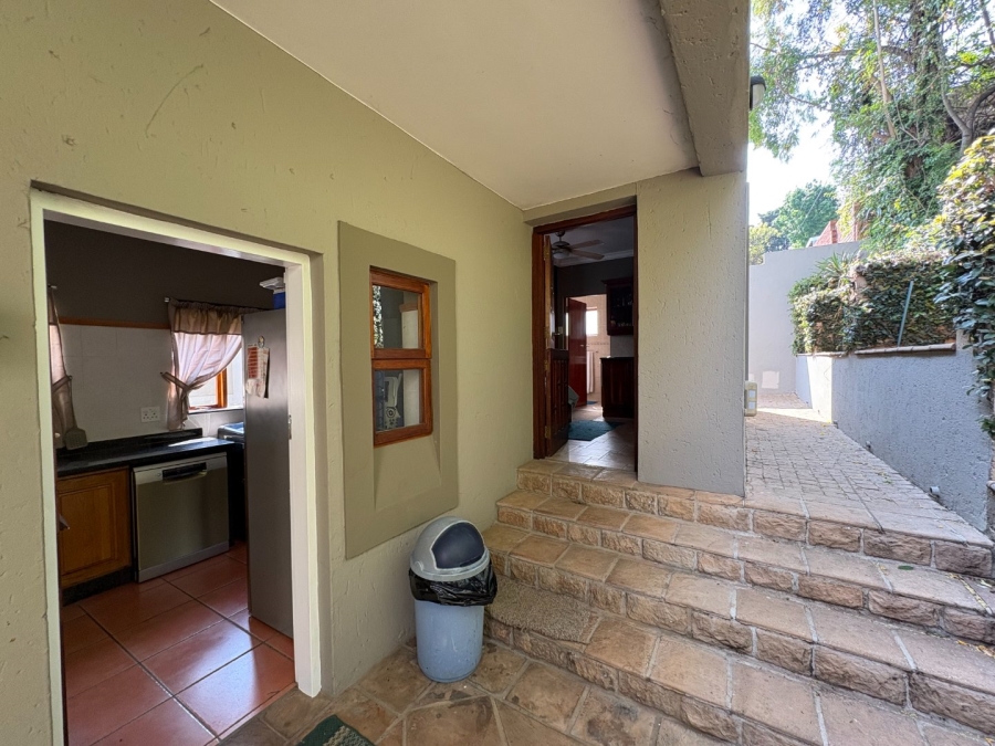 4 Bedroom Property for Sale in Garsfontein Gauteng
