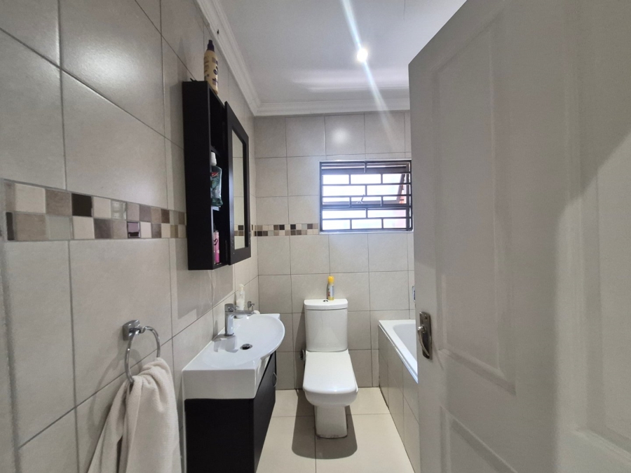 3 Bedroom Property for Sale in Sagewood Gauteng