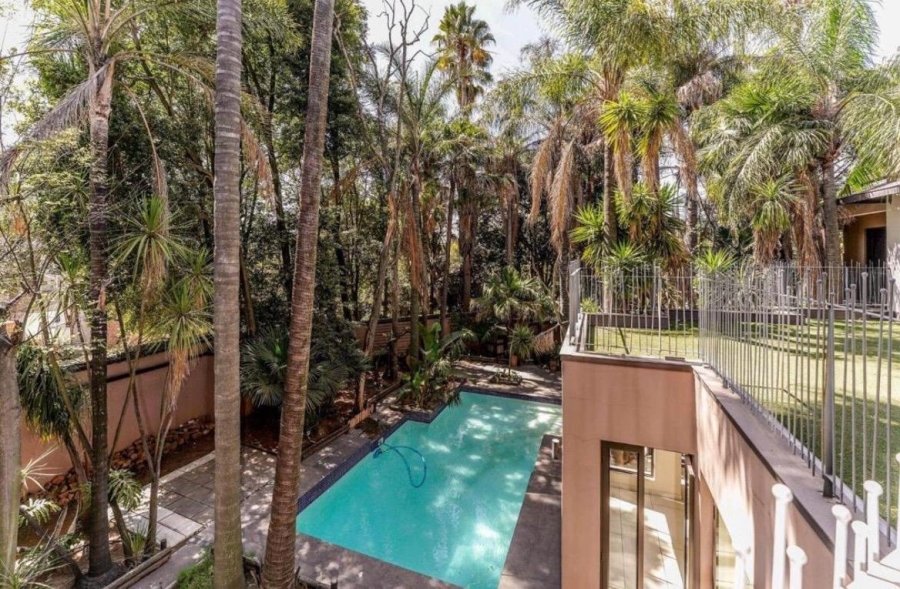 To Let 8 Bedroom Property for Rent in Atholl Gauteng