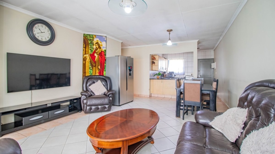 2 Bedroom Property for Sale in Bedfordview Gauteng