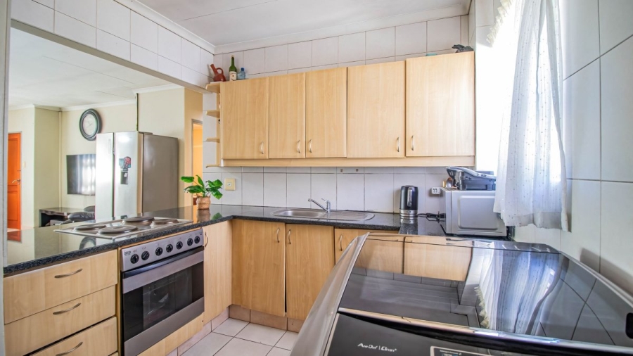 2 Bedroom Property for Sale in Bedfordview Gauteng